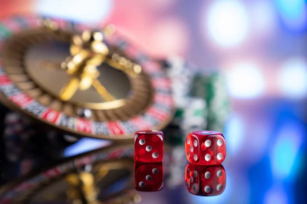 Téma Kasina Hazardní Hry Ruleta Kostky Karty Pokerové Žetony Barevném — Stock fotografie