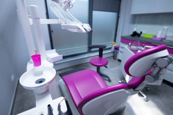 Современная Стоматологическая Практика Стоматологическое Кресло Другие Принадлежности Используемые Стоматологами — стоковое фото