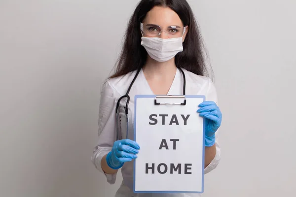 Doctor Holding Sheet Paper Text Stay Home — Stock Photo, Image