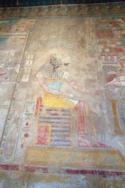 Morg Hatshepsut Tapınağı, Lüksör şehrinin karşısı, Mısır. Mısır 'ın on sekizinci Hanedanı' nın firavunu Hatshepsut döneminde inşa edilen morg tapınağı..