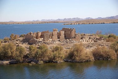 Nasser Gölü 'nde Qasr Ibrim, Mısır. Aşağı Nubia 'da bir arkeolojik bölge.