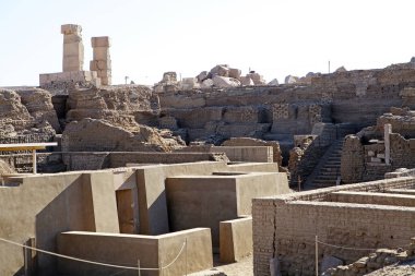 Nil 'deki Fil Adası, Aswan, Yukarı Mısır. Adadaki arkeolojik kazılar 1979 'da Dünya Mirası oldu.