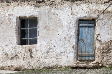 Tacikistan 'daki Gorno-Badakhshan' daki Pamir dağları arasındaki Jalang köyü. Badakhshan Tacikistan 'ın doğusunda özerk bir bölgedir.