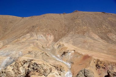 Shakhti Mağarası Petroglif, Tacikistan 'ı çiziyor. Bölge, Kurteskei Vadisi 'ndeki Murghab' ın 50 km güneybatısında.