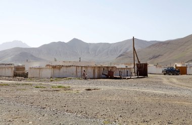 Shakhti Mağarası Petroglif, Tacikistan 'ı çiziyor. Bölge, Kurteskei Vadisi 'ndeki Murghab' ın 50 km güneybatısında.