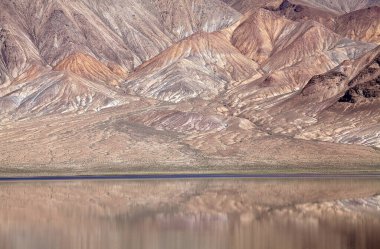 Shakhti Mağarası Petroglif, Tacikistan 'ı çiziyor. Bölge, Kurteskei Vadisi 'ndeki Murghab' ın 50 km güneybatısında.
