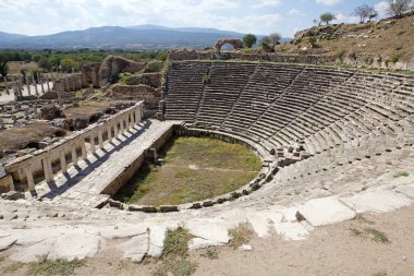 Anadolu 'daki antik Roma kenti Aphrodisias' taki Roma Tiyatrosu. Atletik etkinlikler için kullanılıyordu.