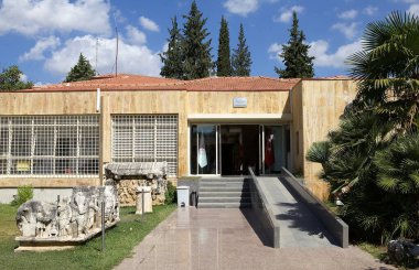 Türkiye 'nin Anadolu kentindeki antik bir Roma kenti olan Aphrodisias' taki müze. Atletik etkinlikler için kullanılıyordu.