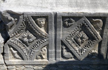 Şu anda Türkiye 'nin güneybatısındaki Antalya ilinin Antalya ilinde yer alan antik Perge kentindeki periler için bir anıt olan nymphaion' un mimari ayrıntıları. Perge eski bir Lycia yerleşim yeriydi. 