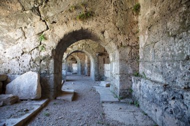 Türkiye 'nin antik kenti Side' daki antik tiyatro. Taraf Yunan yerleşimciler tarafından kuruldu