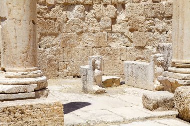 Antik Gerasa şehri, şimdi Jerash, Jordan. Detaylar. Yunan-Roma şehri Jerash, Gerasa olarak bilinen Yunan, Yunan, Roma ve Bizans dönemlerinde gelişti.