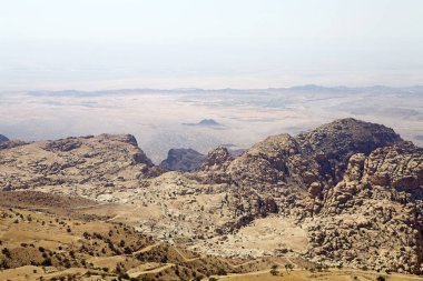 Ürdün 'deki çöl manzarası. Ürdün yarı kurak bir ülke