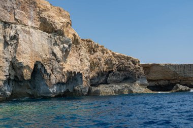 Malta, Gozo Blue Grotta Adası, bir kaya duvarı manzarası