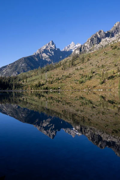 Uma Paisagem Reflexão Cênica Lago String Grand Teton National Park — Fotografia de Stock