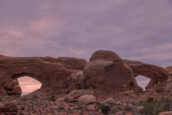 Uma Paisagem Pitoresca Nascer Sol Arches National Park Utah Fotos De Bancos De Imagens