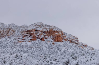 Sedona Arizona 'da güzel bir kar manzarası