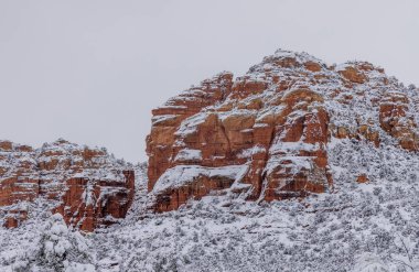 Sedona Arizona 'da güzel bir kar manzarası