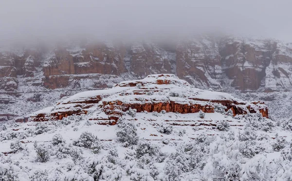 Eine Wunderschöne Schneebedeckte Winterlandschaft Sedona Arizona — Stockfoto