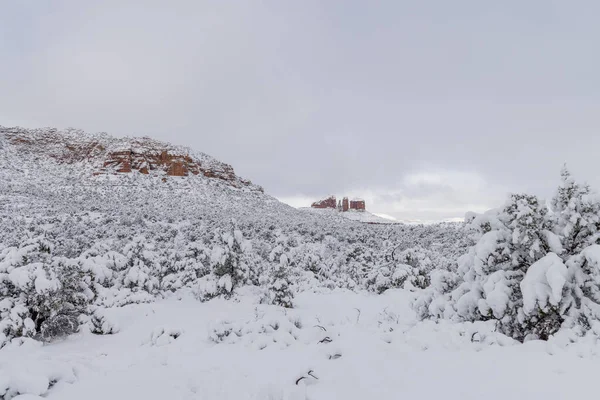 Uma Paisagem Coberta Neve Cênica Sedona Arizona Inverno — Fotografia de Stock