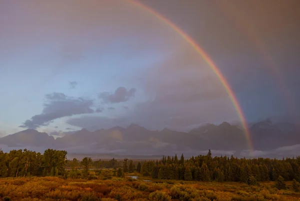 Herfst Landschap Regenboog Tetons Tijdens Een Storm — Stockfoto