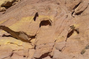 Nevada İtfaiye Vadisi 'ndeki manzaralı çöl manzarası.