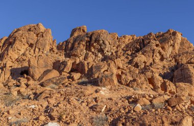 Nvada Çölü 'ndeki Ateş Vadisi Parkı' nda manzaralı bir manzara.