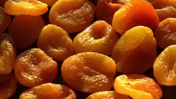 Kurutulmuş Kayısıları Yakından Çek Kuru Çiğ Kayısı Meyve Yemeği Üst — Stok video