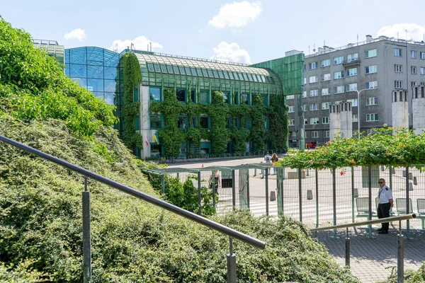 Çatıdaki Botanik Bahçesi Varşova Üniversitesi Kütüphanesi Polonya Modern Mimarisi Polonya — Stok fotoğraf