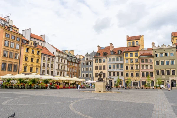 Oude Stad Warschau Polen Veelkleurige Huizen Lege Straat Zonder Toeristen — Stockfoto