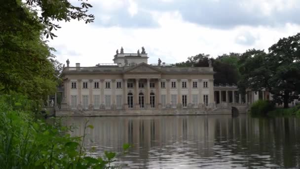 Göl Evi Göletli Lazienki Parkı Sudaki Saray Bir Mimari Abidesidir — Stok video