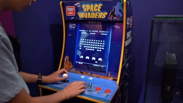 Space Betolakodók Taito Játék Gép Egyszerű Space Arcade Bites Retro — Stock videók