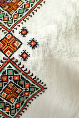 Nakışlı Ukrayna süsü Vyshyvanka Ukrayna haç örgüsü çok renkli. Flax