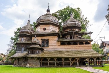 Drogobich 'teki Aziz George Kilisesi, 15. yüzyılın Galiçya ahşap mimarisinin bir anıtıdır. Ukrayna 'nın eski ev katedrali. Doğu Ortodoksluğu. Ukrayna