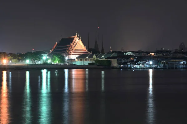Paisaje Del Templo Río Chao Phraya Bangkok Por Noche —  Fotos de Stock