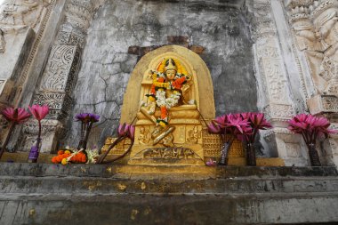 Beautiful Buddha statues at Mahabodhi Stupa Bodh Gaya  clipart