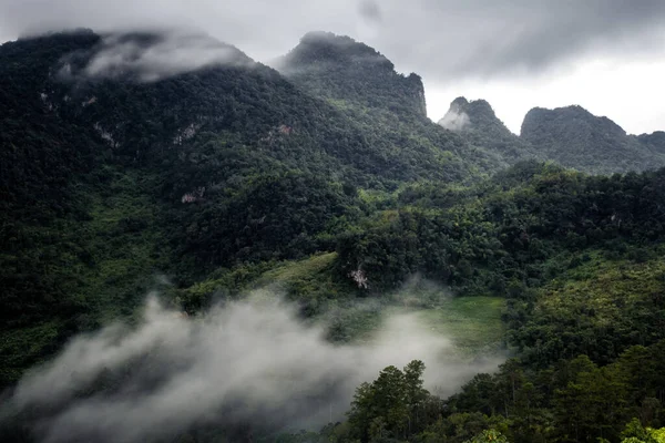 산위로 보이는 치앙마이 — 스톡 사진