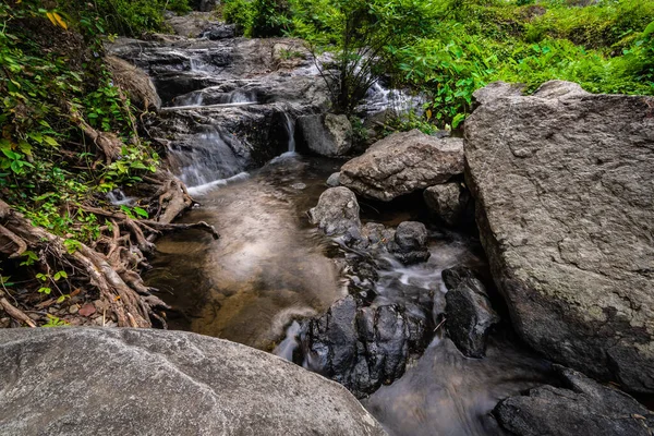 Водопад Клонг Нам Лай Красивые Водопады Клонг Лан Национальном Парке — стоковое фото