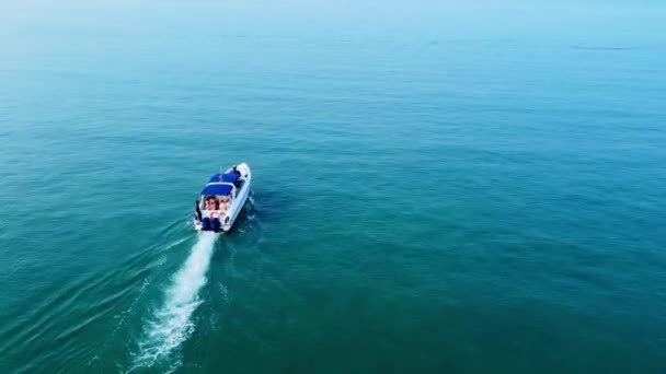 Flygfoto Över Havet Och Motorbåt Pattaya Thailand — Stockvideo
