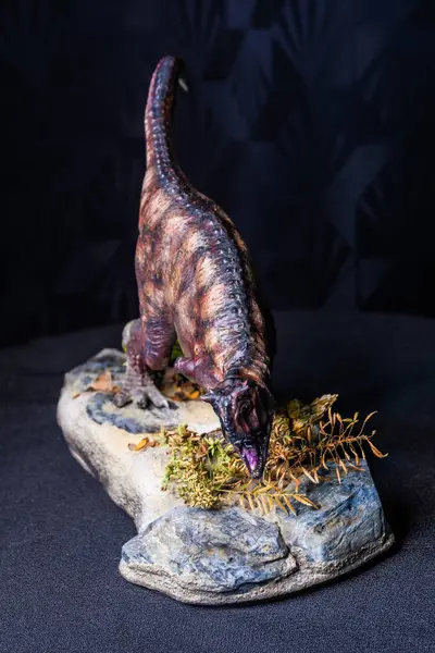 Dinozaur Karnotaura Ciemności — Zdjęcie stockowe