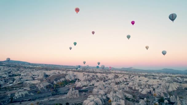 Banyak Balon Udara Panas Atas Pemandangan Spektakuler Kapadokia Goreme Provinsi — Stok Video