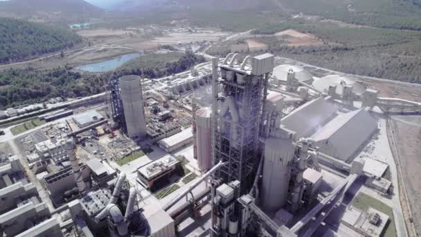 Luftaufnahme Einer Riesigen Industriellen Fabrik Zementwerk — Stockvideo