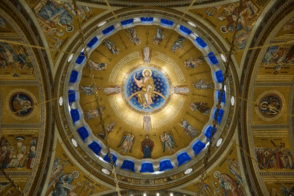 Jasna Mozaika Wniebowstąpienia Jezusa Chrystusa Widok Dołu Sufit Kościoła Sawy — Zdjęcie stockowe