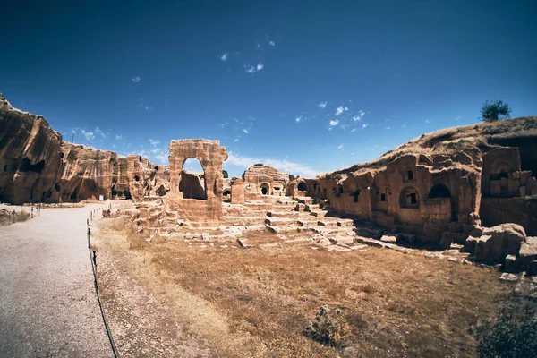 ダラまたはダラス古代都市 メソポタミア北部の東ローマ要塞都市の遺跡 トルコのマルディン州オグズ村 超広角ビュー — ストック写真