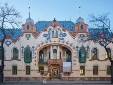 Raichle Sarayı cephesi, sanat müzesi ve galeri. Subotica, Sırbistan - 4 Ocak 2025