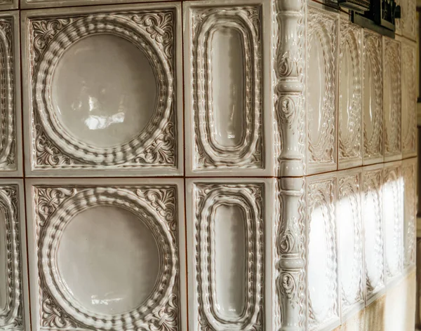 Interior Moderno Com Azulejos Cerâmica Luxo Aquecedor Alvenaria Alsaciana Kachelofen — Fotografia de Stock