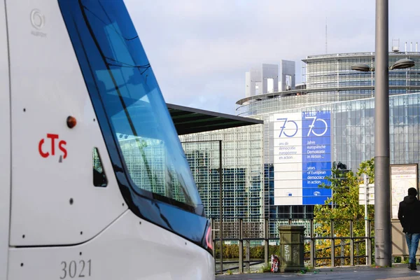 Страсбург Франция Ноября 2022 Года Трамвай Alstom Перед Летней Европейской — стоковое фото