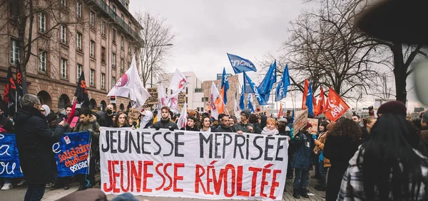Страсбург Франція Січня 2023 Великий Натовп Молодих Людей Протестують Проти — стокове фото