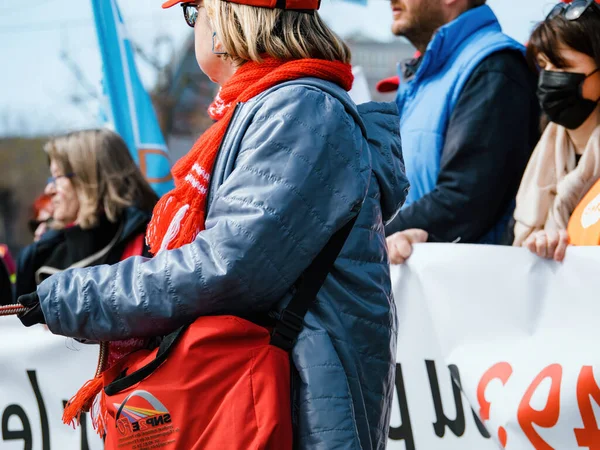 Strasborg França Março 2023 Grupo Diversificado Adultos Protestam Contra Reforma — Fotografia de Stock