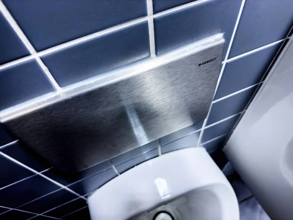 Basel Schweiz September 2022 Über Einer Toilette Prangt Ein Blaues — Stockfoto