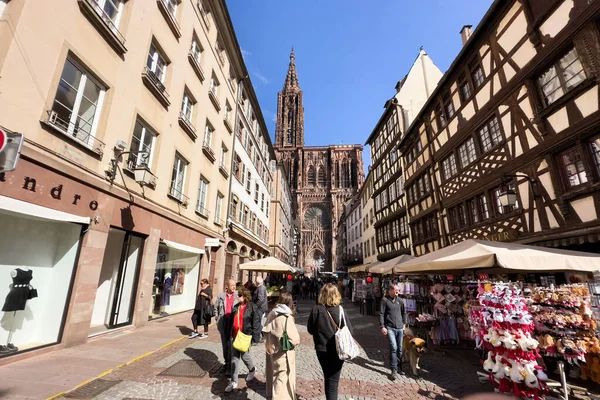 Estrasburgo Francia Sep 2022 Una Majestuosa Catedral Notre Dame Strasbourg — Foto de Stock